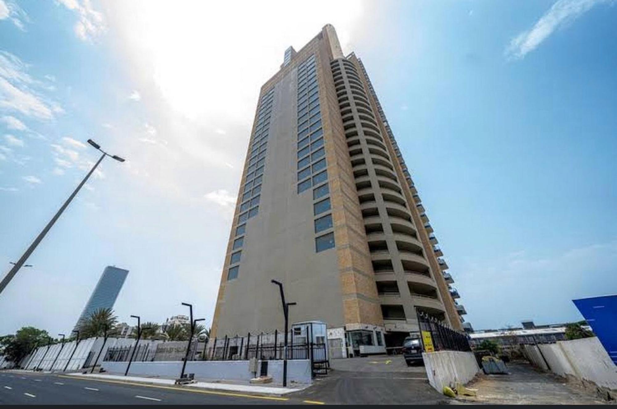 Luxurious Partial Sea View Apartment Jeddah