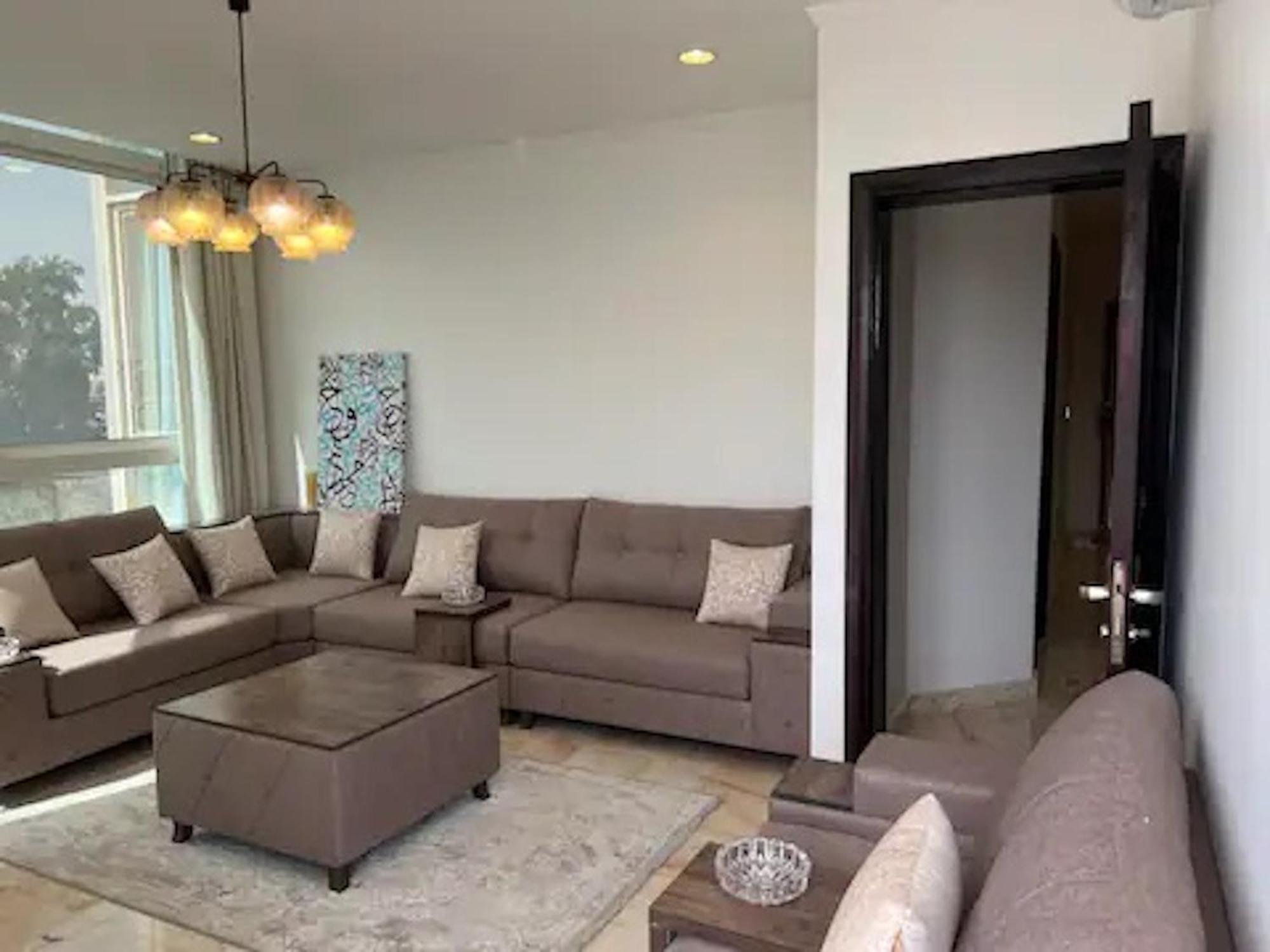 Luxurious Partial Sea View Apartment