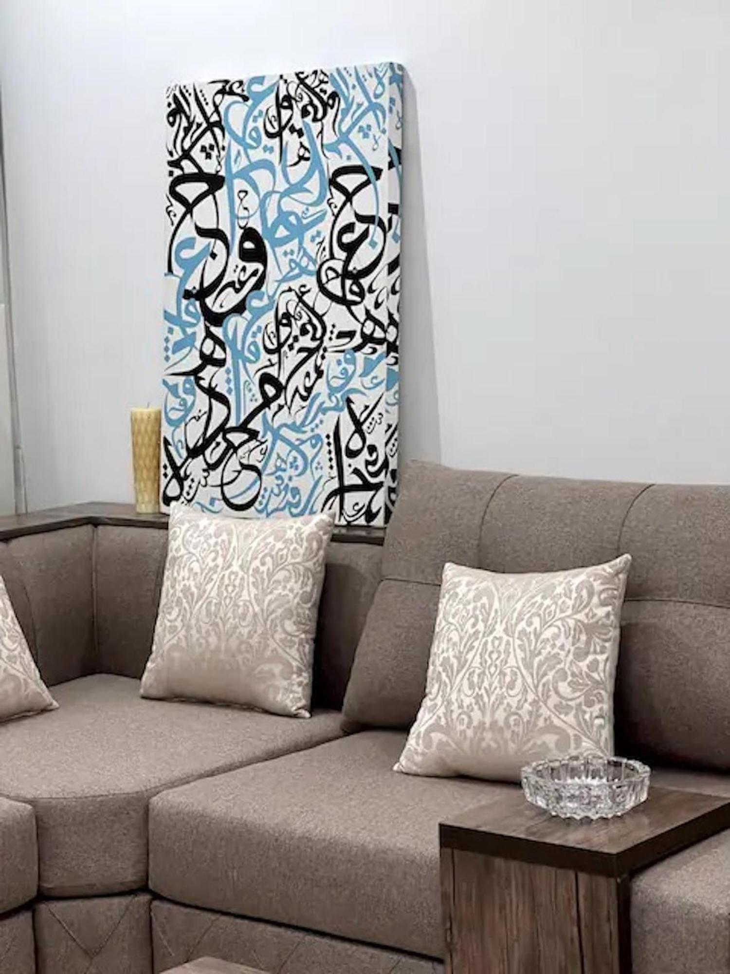 Luxurious Partial Sea View