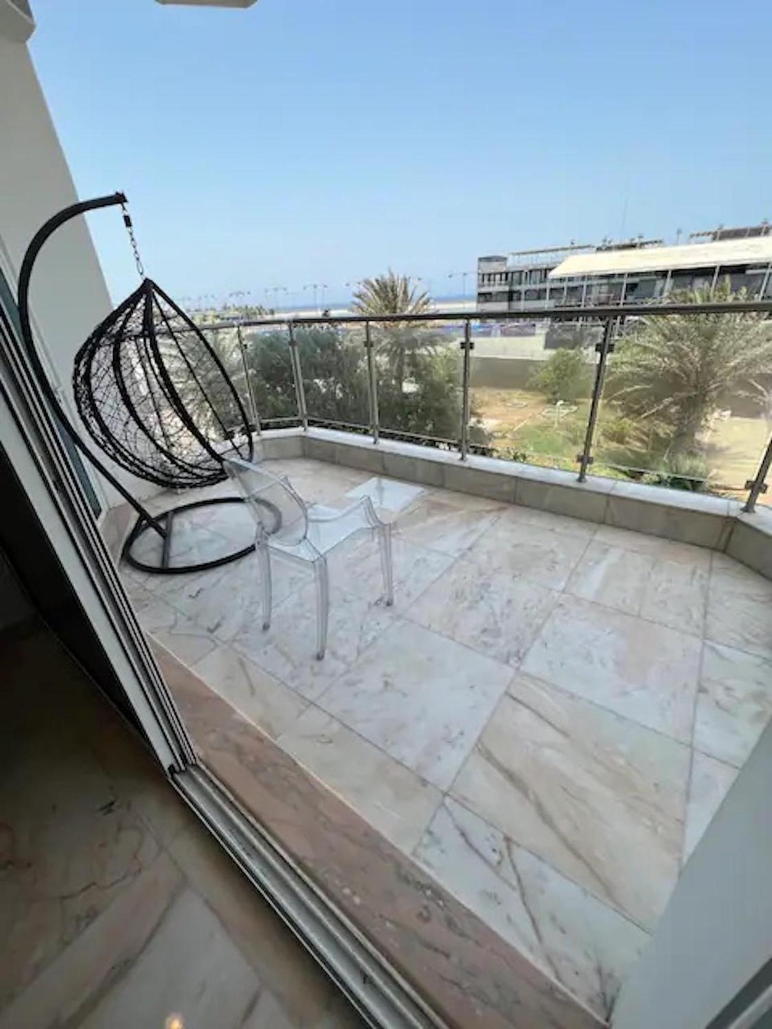 Luxurious Partial Sea View Apartment